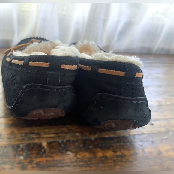 UGG Dakota Suede Moccasin Bow Indoor Outdoor Women's Slipper Shoe US 7 - Picture 13 of 13